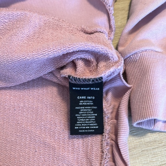 Who What Wear Ruffle Detail Crew Neck Cozy Sweatshirt Size Small - Picture 6 of 6